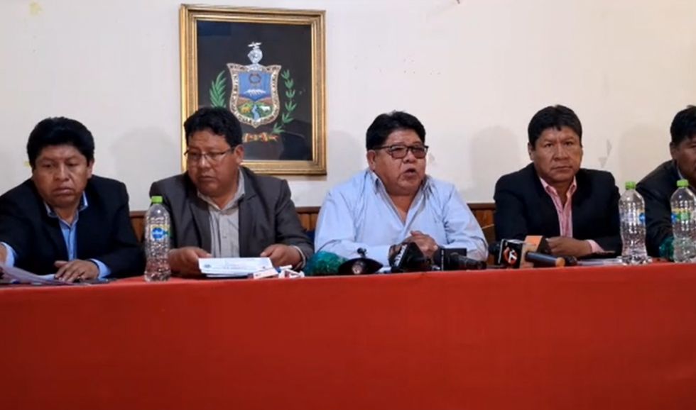 Choferes piden renuncia del director de la ANH