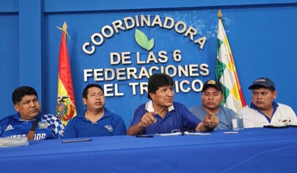Piden a Evo Morales dejar de engañar a su gente y de destruir al país; ningún bloqueo lo habilitará