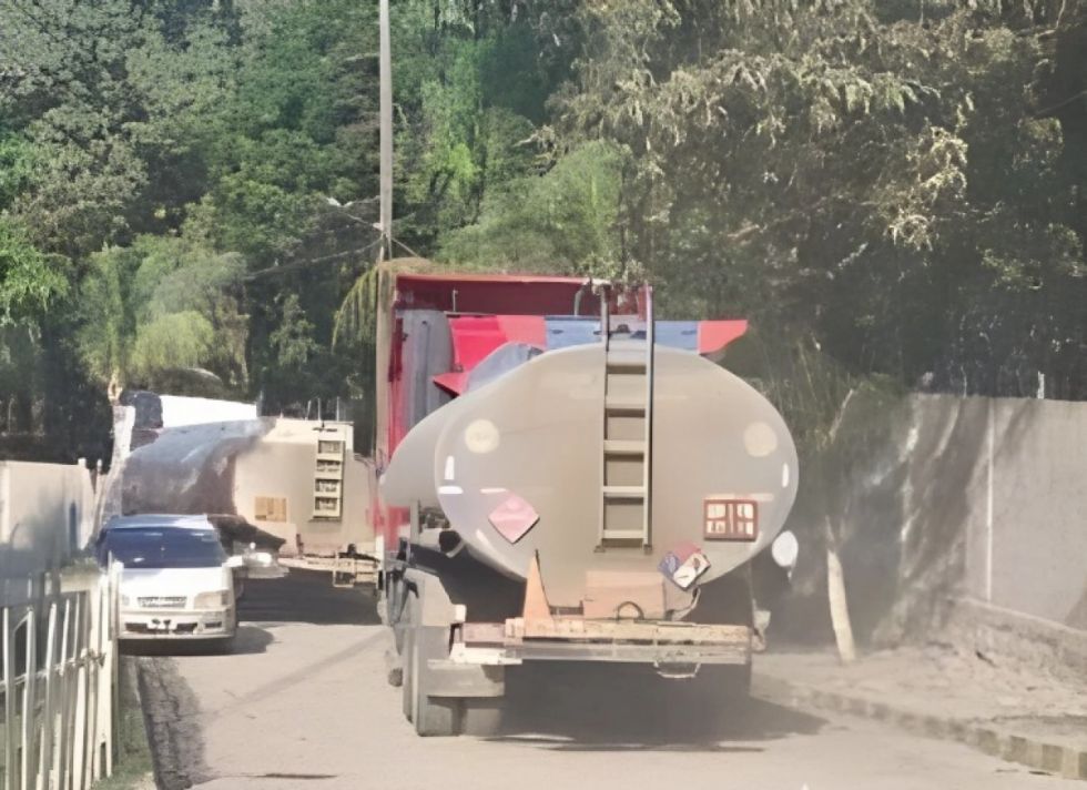 Incautan en Caranavi 2 cisternas