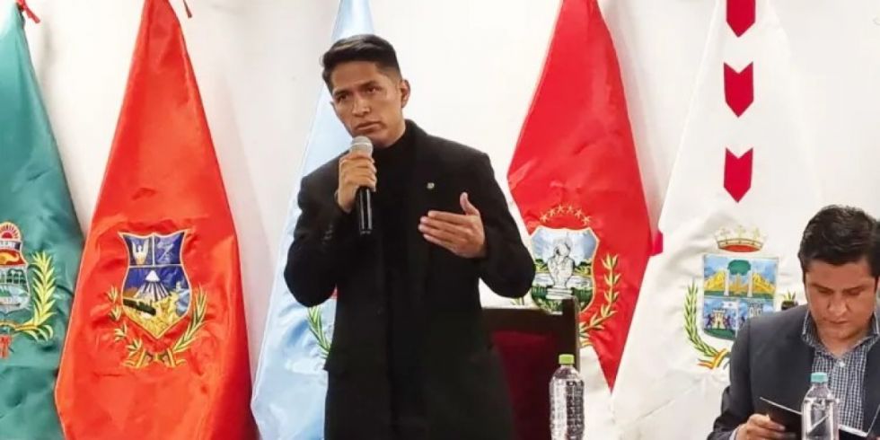 Andrónico remite al Ejecutivo ley antiprórroga