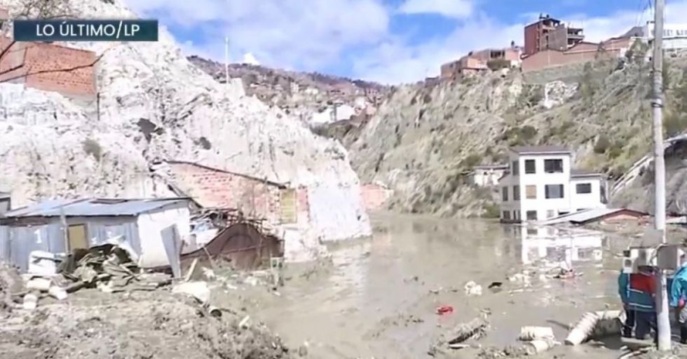 Reportan una menor desaparecida tras la caída de mazamorra en Bajo Llojeta
