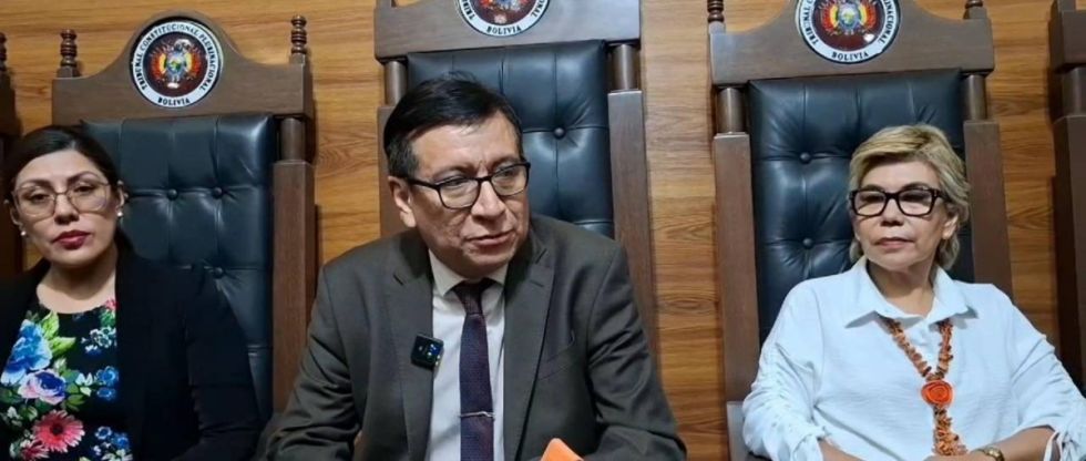 Eligen como presidente del TCP a Gonzalo Hurtado, uno de los magistrados que firmó la sentencia que anuló parcialmente las judiciales