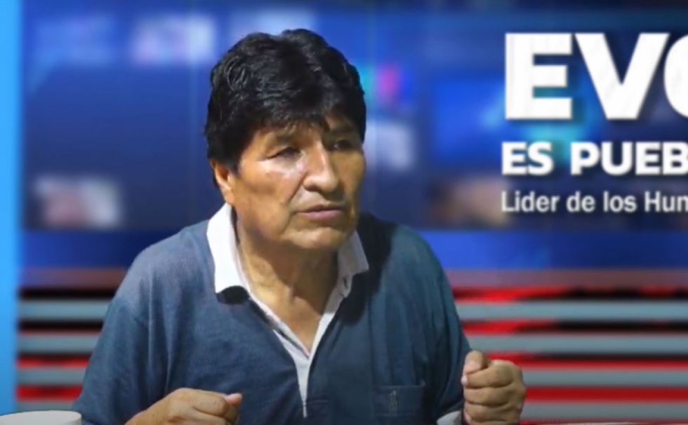 Evo dice que la sigla es un tema secundario y pide a sus seguidores que no se desmoralicen