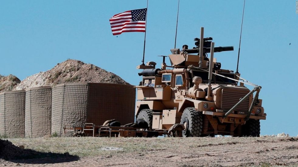 Atacan dos bases de EEUU en Siria