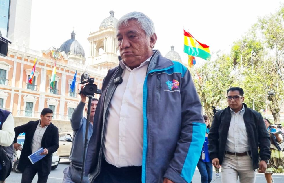 Arias le dice a Morales que ‘con o sin sigla’ no puede postular: ‘Evito hazle bien a la patria: ándate a descansar’
