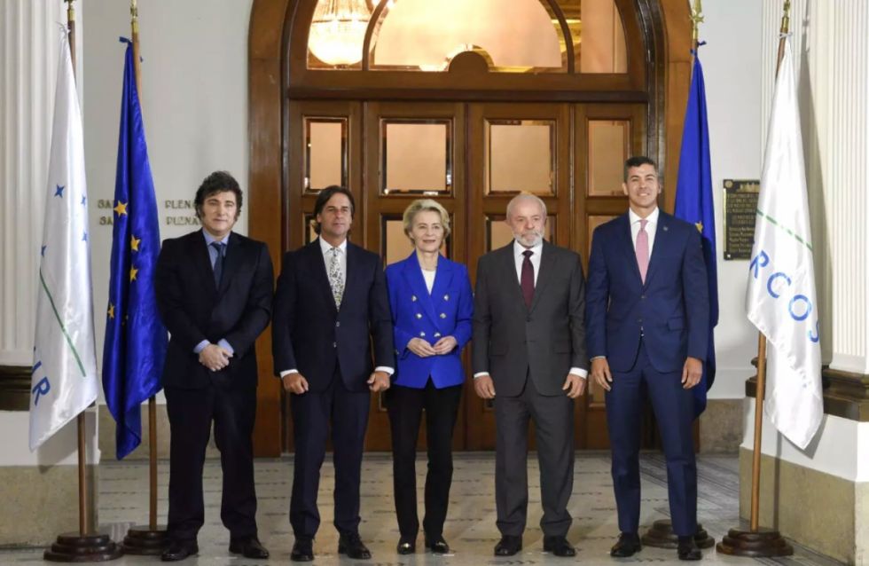Mercosur y la Unión Europea cierran en Montevideo un acuerdo de libre comercio pese al rechazo de Francia e Italia