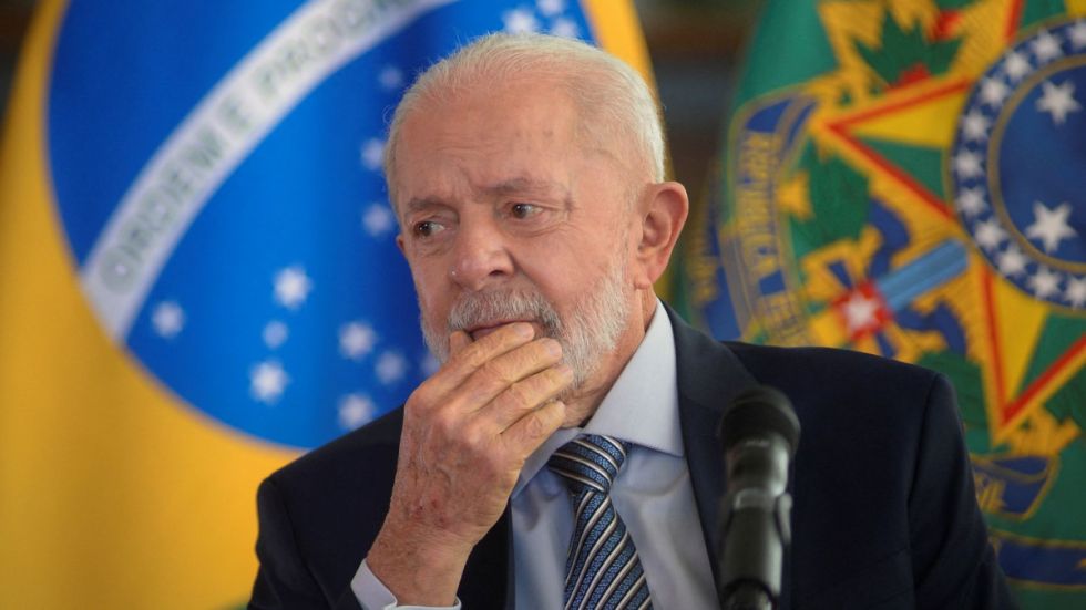 Para un procedimiento de “bajo riesgo”, Lula entrará nuevamente al quirófano 