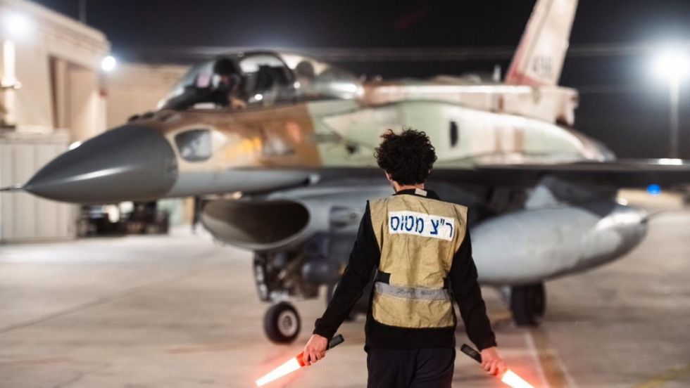 Israel destruye la defensa antiaérea de Siria