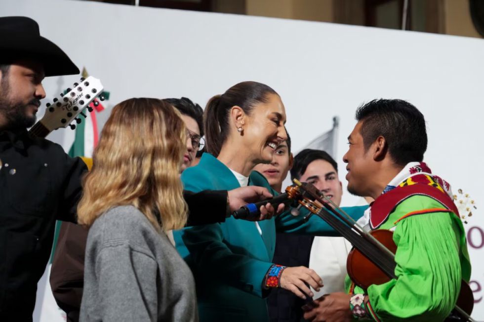 Sheinbaum presenta el 'Himno Migrante'