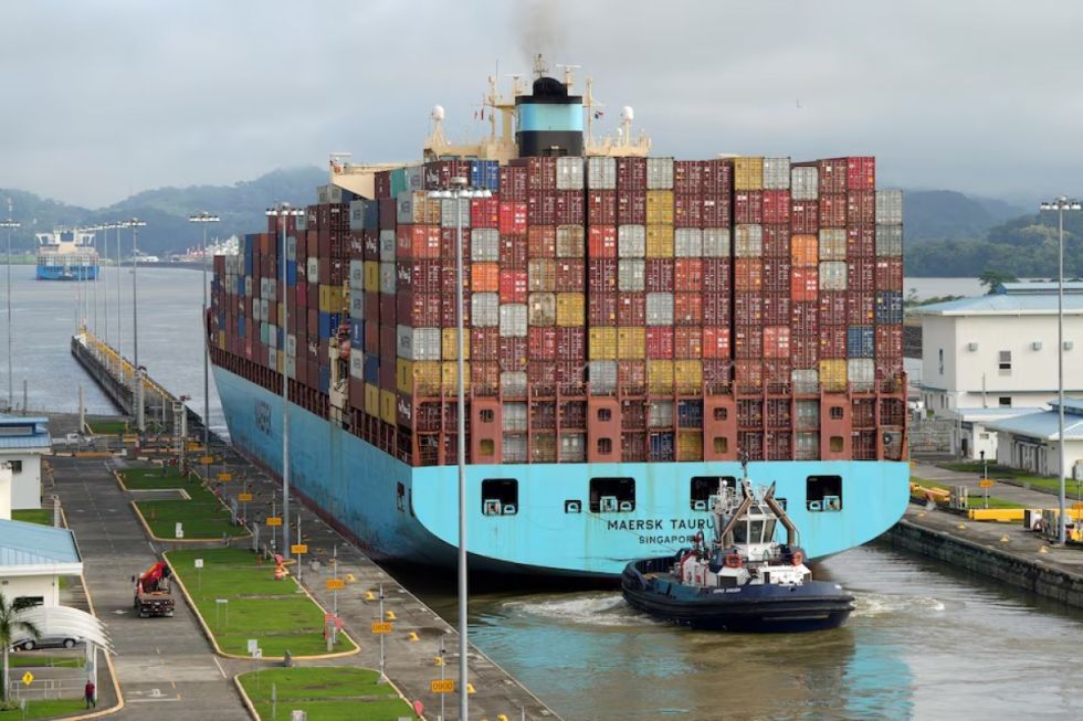 Trump amenaza con retomar el control del Canal de Panamá