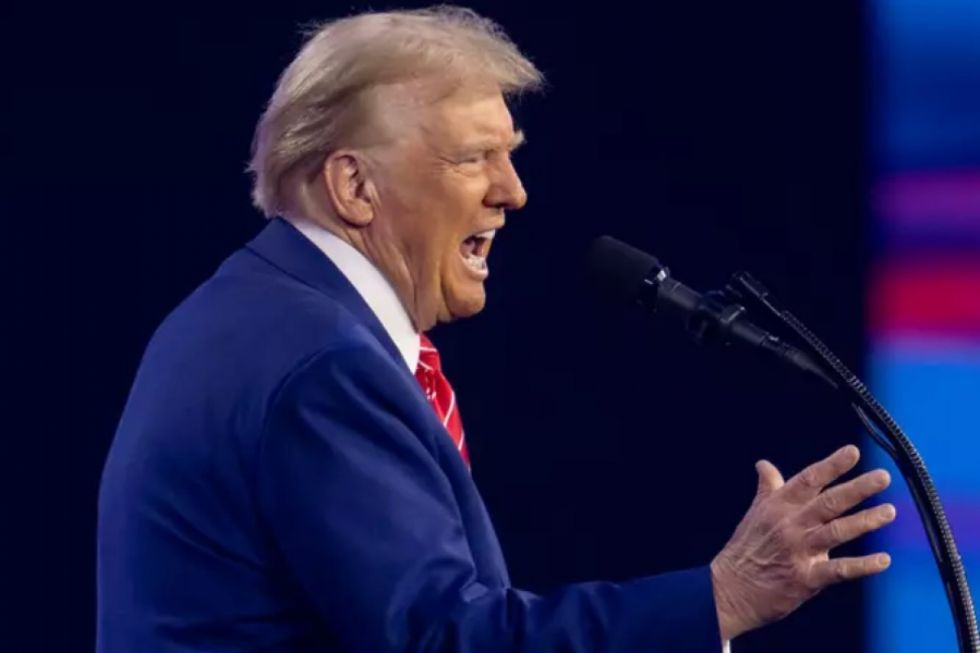 Trump arremete contra las personas transgénero y promete ‘cerrar las fronteras’ en su primer día de Gobierno