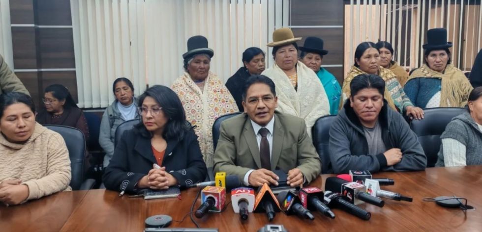 PGE: Gobierno acuerda con gremiales no incluir a minoristas en los decomisos de productos