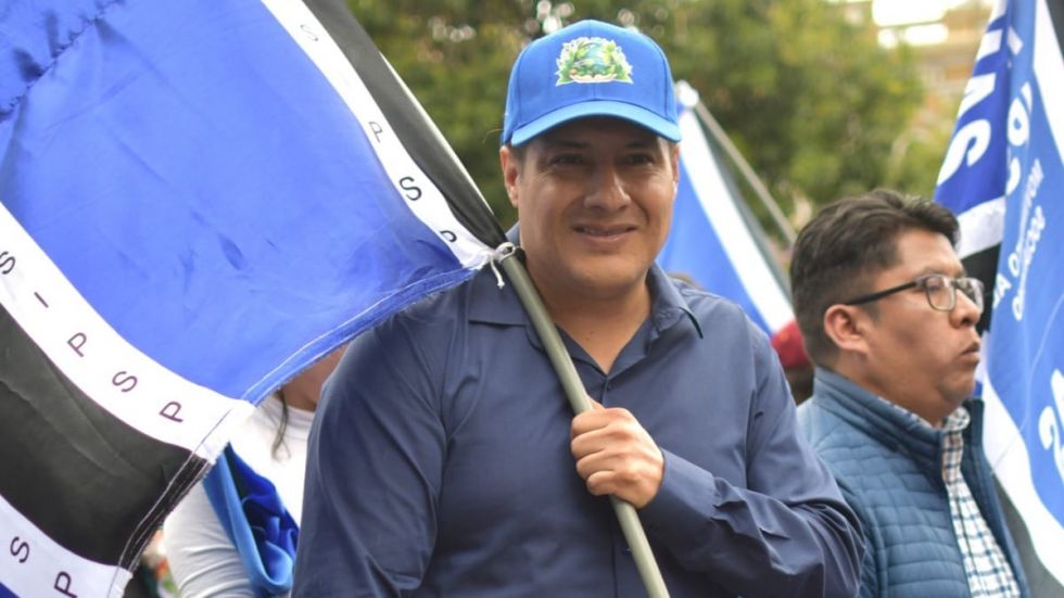 Consulta qué funcionarios y organizaciones realizaron depósitos al exministro Lisperguer