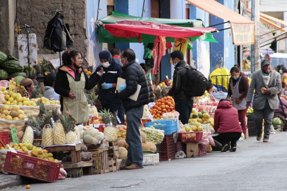 Gobierno asegura que "cuida el bolsillo de los bolivianos"