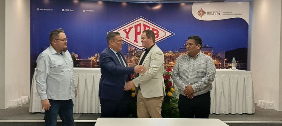 YPFB y Canacol firman 4 contratos petroleros