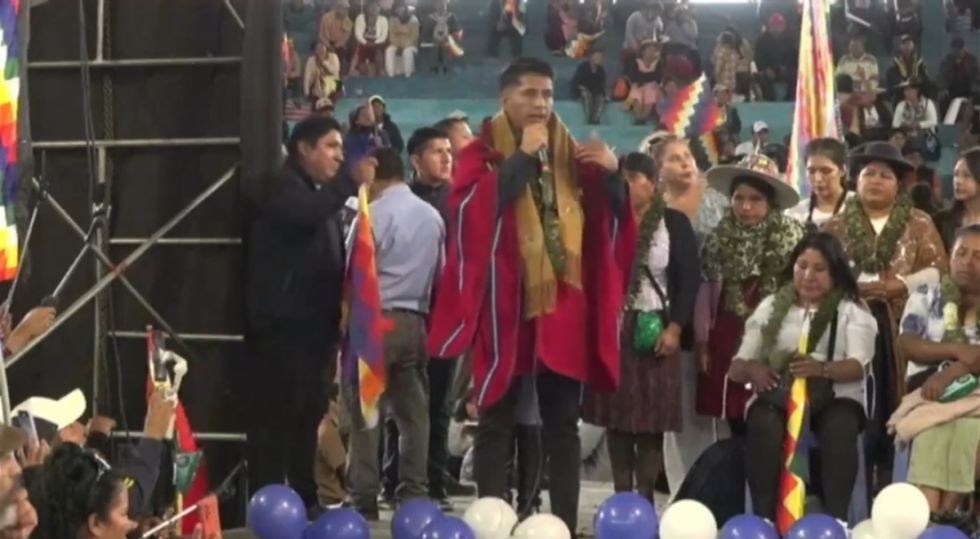 Andrónico pide a Evo "sentirse orgulloso y no celoso" porque haya jóvenes que "siguen sus pasos" 