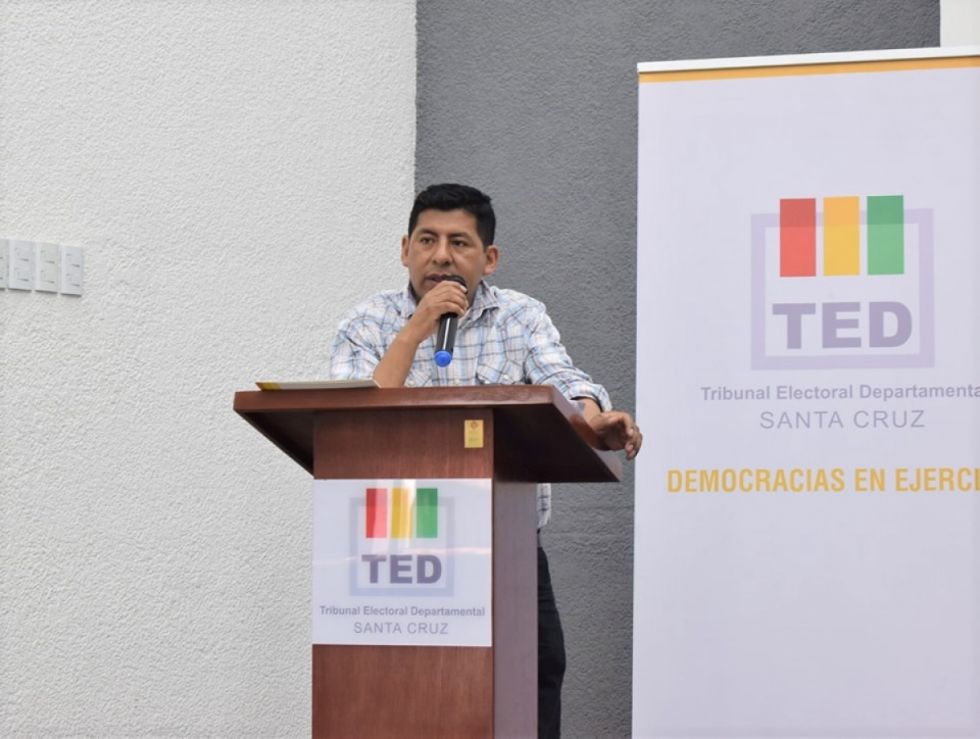 Vocal advierte tiempos ajustados para las elecciones