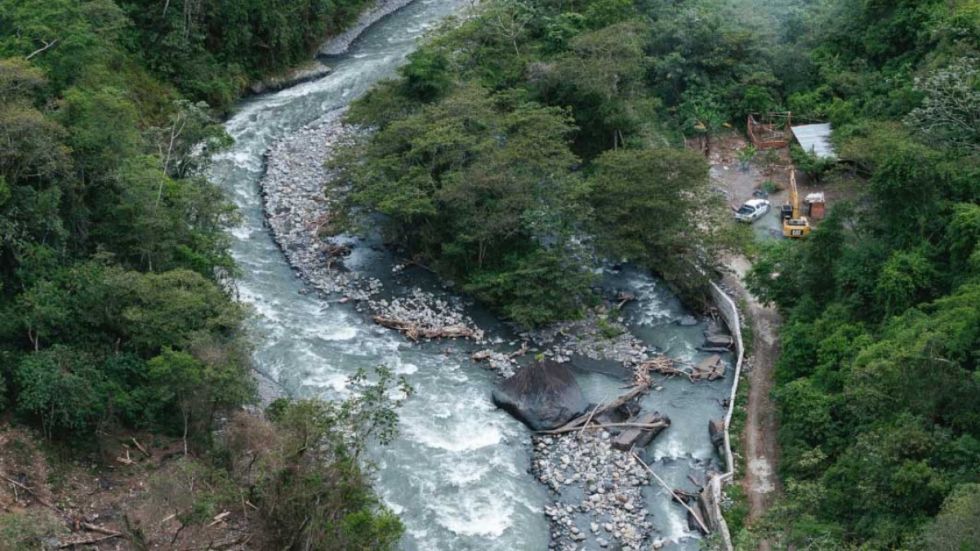 Los Yungas: Piden a la AJAM paralizar contratos mineros