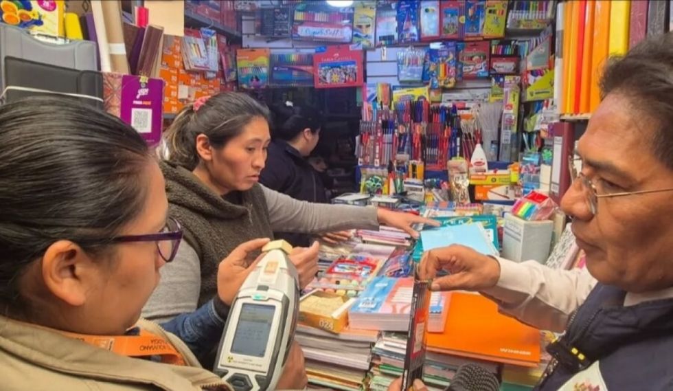 Activan operativos de control para prevenir alza de precios de material escolar