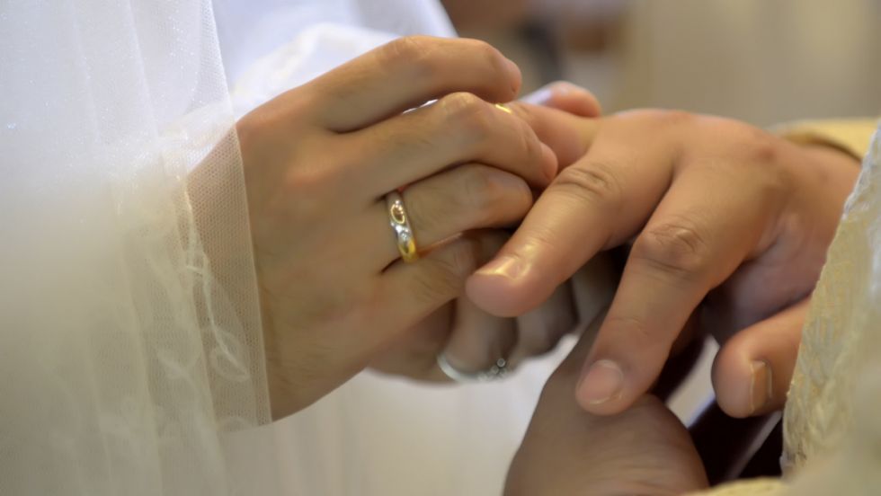 En Colombia prohíben el matrimonio infantil