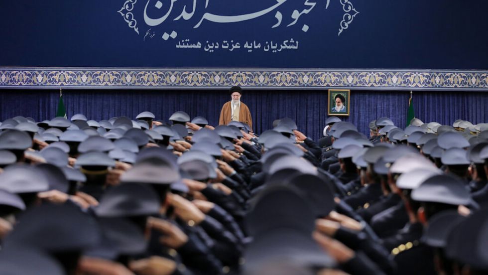 Irán rechaza negociar con Estados Unidos