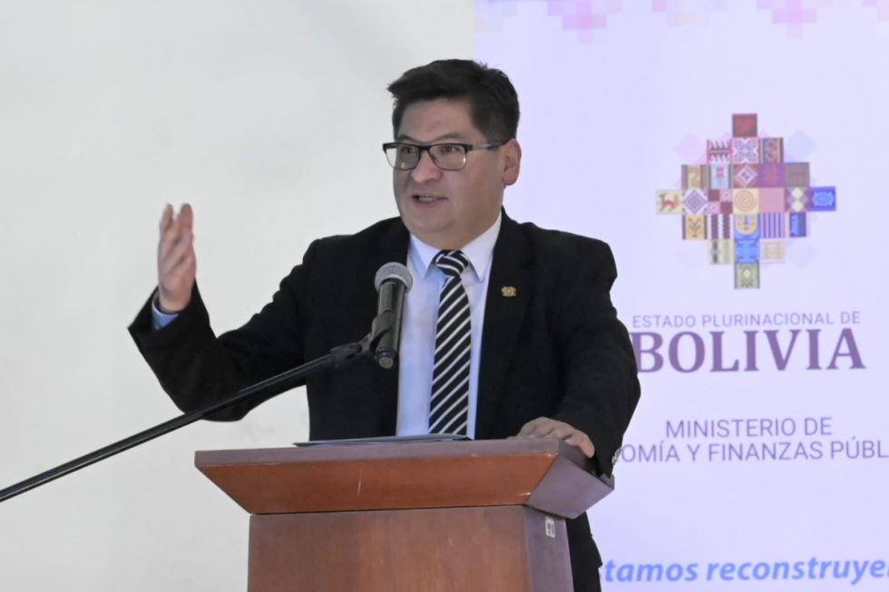 Montenegro: los cielos de Bolivia están abiertos