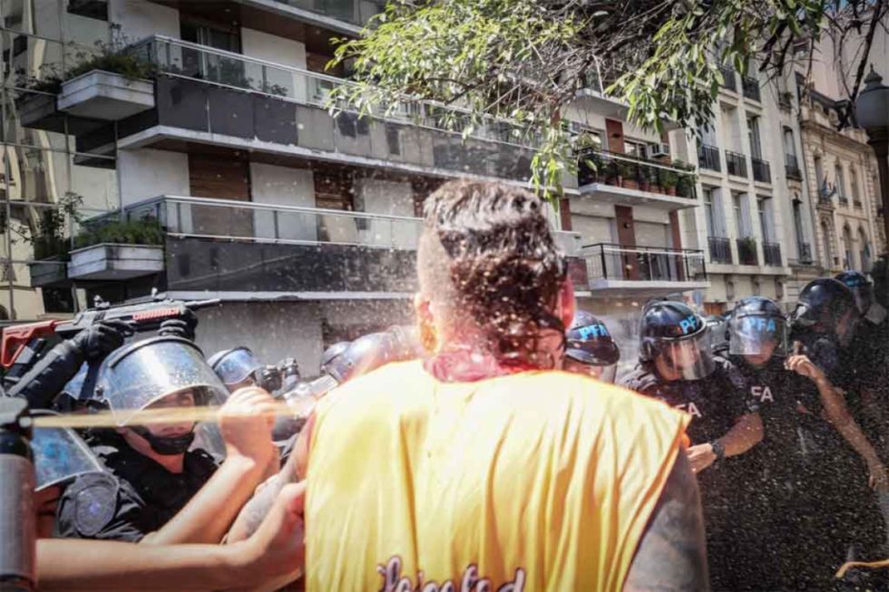 Argentina: Denuncian represión a trabajadores