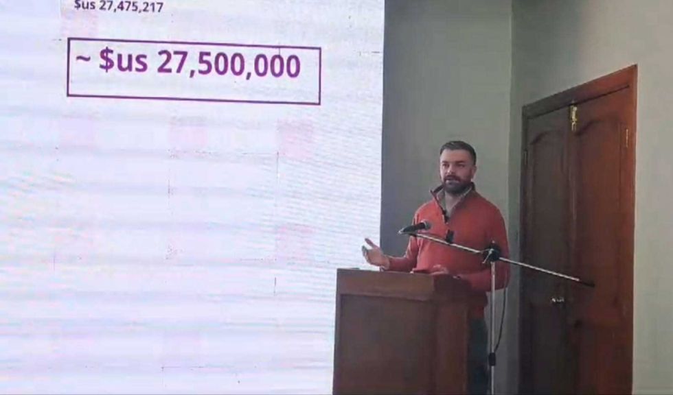 Dudan de la declaración jurada de Manfred Reyes Villa