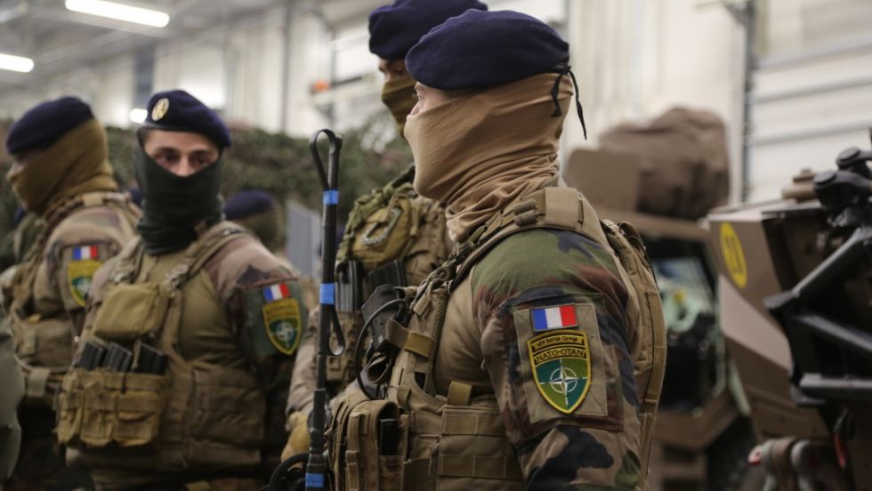 Macron no descarta desplegar tropas en Ucrania