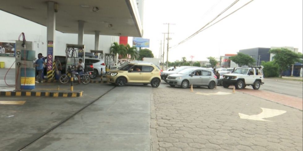 Molestia y filas: Se agudiza la escasez de combustible