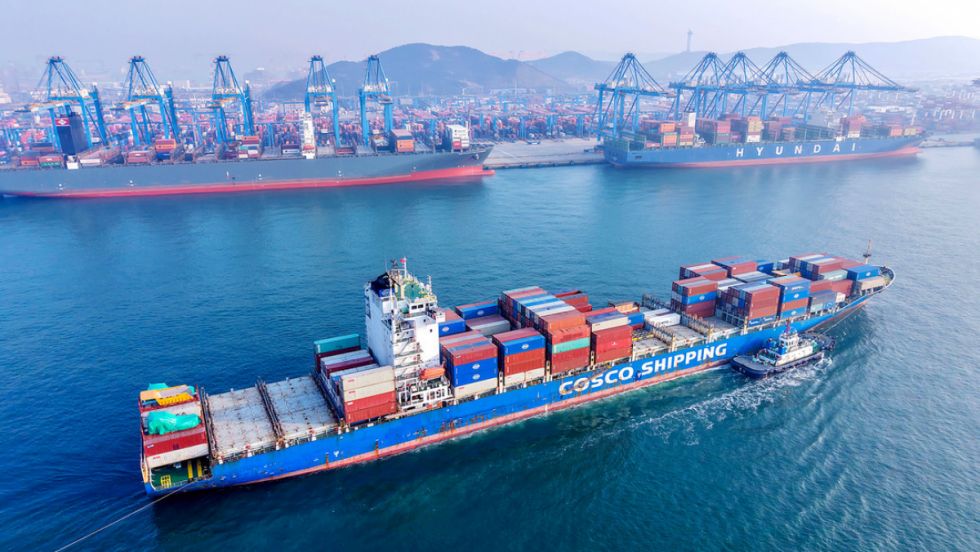 China pone en marcha su "arma de gran impacto" en la guerra comercial con EEUU