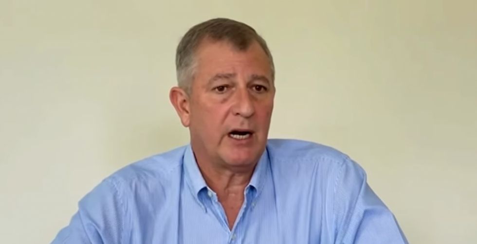 Branko declina su candidatura y anuncia su respaldo a Tuto Quiroga