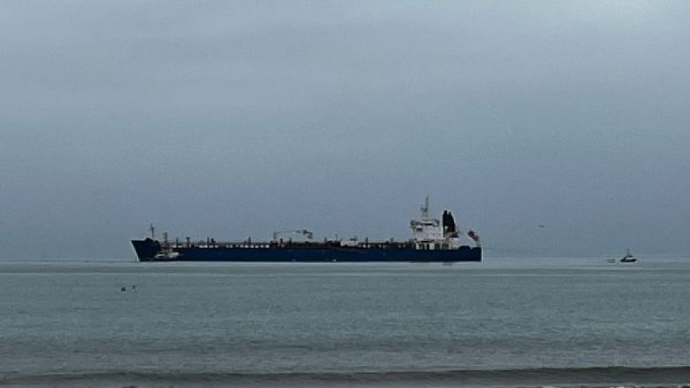 Tres buques con 90 millones de litros de combustible llegan a Arica para abastecer al país
