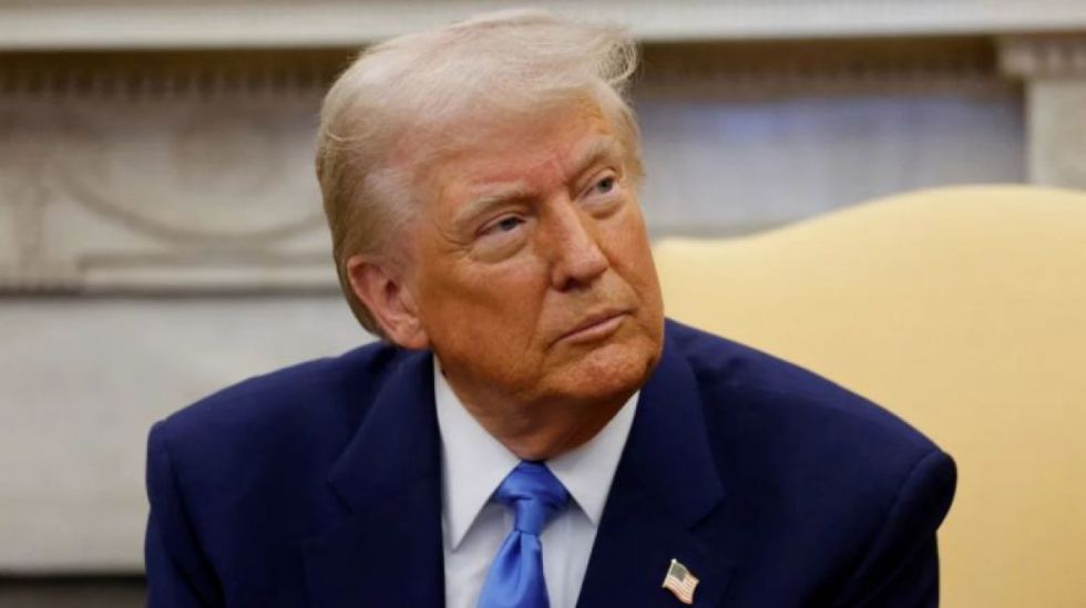 Donald Trump promulga ley de financiación