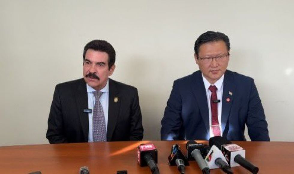 Manfred y Chi firman alianza de cara a las elecciones nacionales