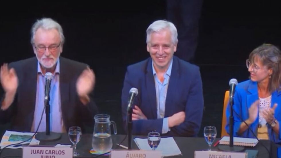 García Linera sugiere decir a los exportadores: “Me das tus dólares o te quito tu empresa” (Video)