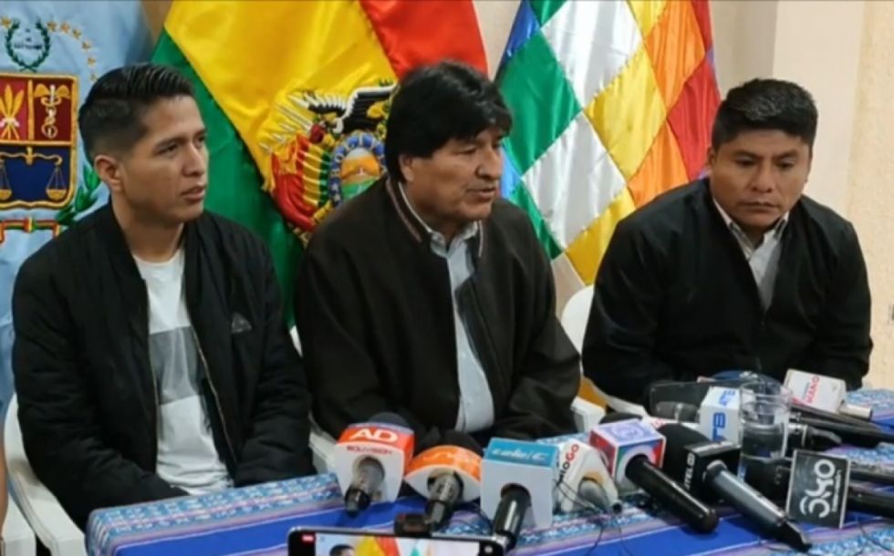 Exvocero Contreras sostiene que Evo postularía a Loza y no a Andrónico, en caso de no poder candidatear