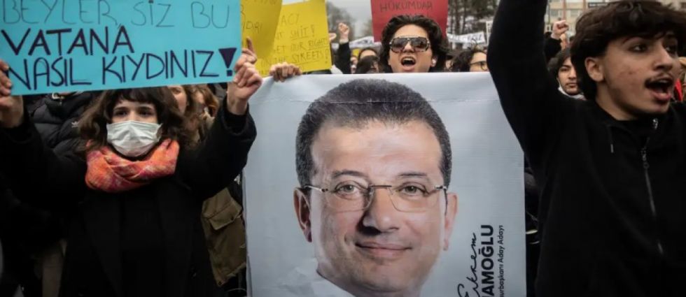 300 detenidos en Turquía​​​​​​​ tras las masivas protestas