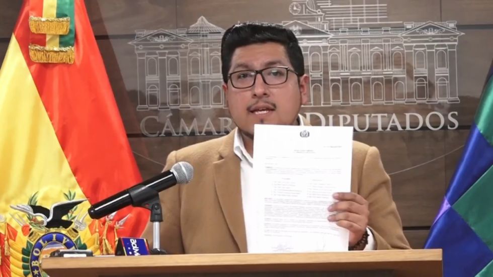 Comisión investigará importación de combustible
