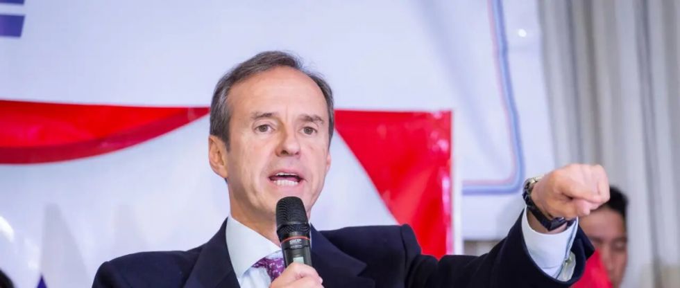 Tuto denuncia “emboscada política”