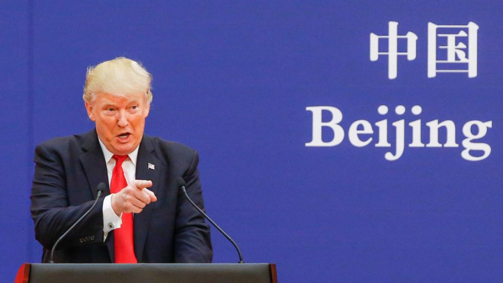 Trump amenaza a China "si no retira su 34 %"