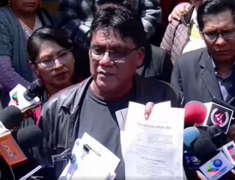 Juez ordena la aprehensión de Héctor Arce por presuntos delitos de difamación e injuria