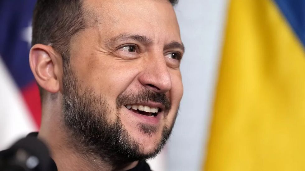 Trump furioso con la UE por su apoyo a Zelenski
