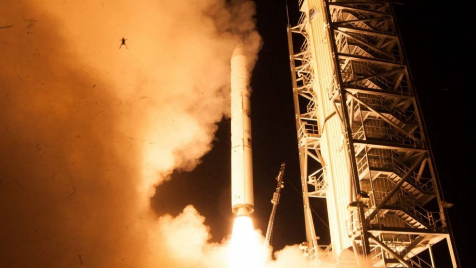 EEUU pone múltiples satélites espías en órbita