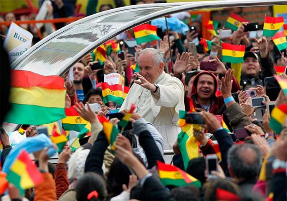 Francisco, el papa que pidió perdón y habló de esperanza en Bolivia