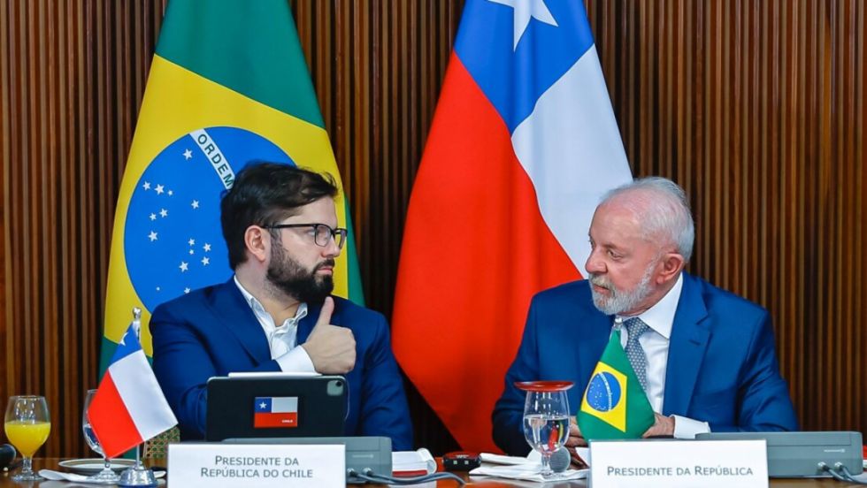 Lula rechaza elegir entre EEUU o China
