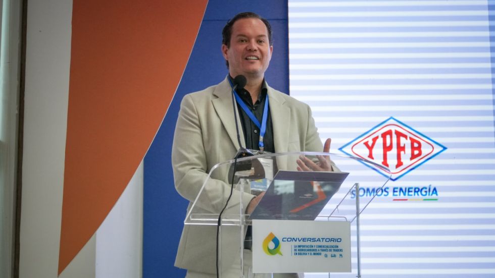 YPFB apunta a biocombustibles, producción de crudo y mejora en puntos de importación 