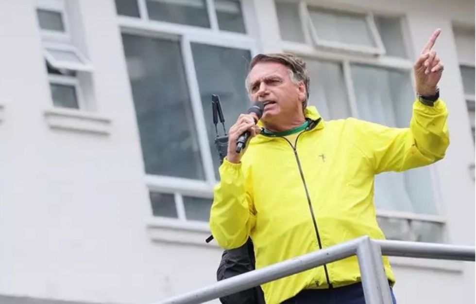 Bolsonaro sale de cuidados intensivos