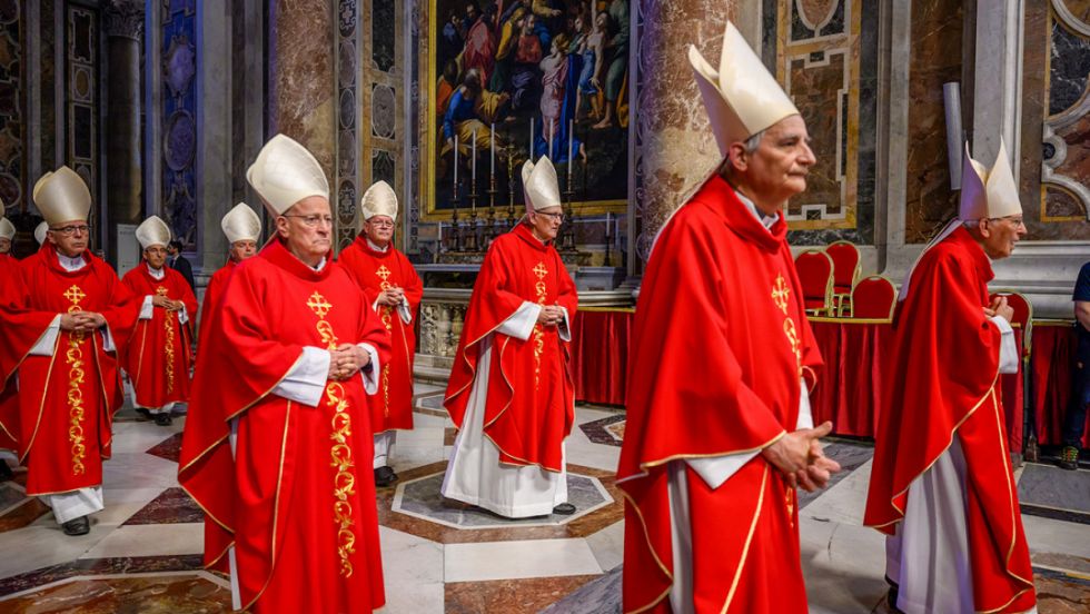 Esto cobran los cardenales que elegirán al papa
