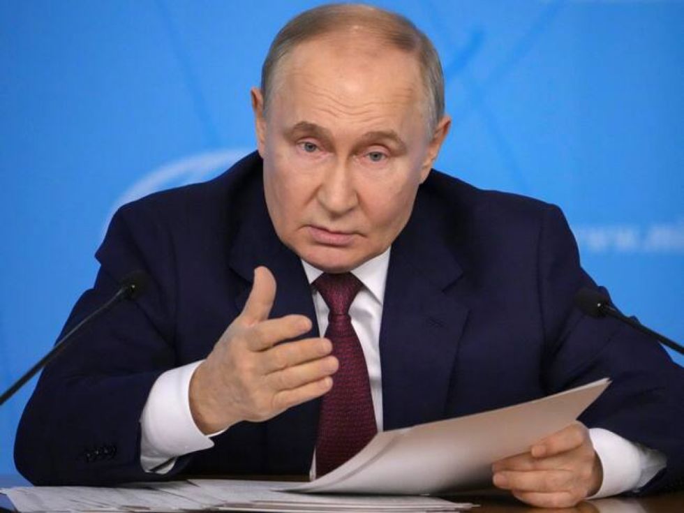 Putin propone fecha y lugar para dialogar con Ucrania 